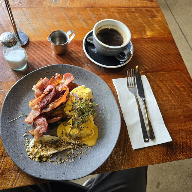 Eggs Benedict