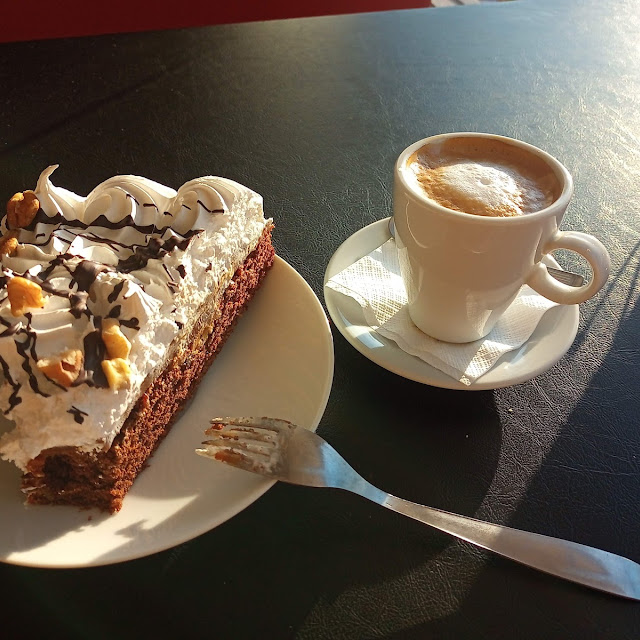 Brownie Y Cortado
