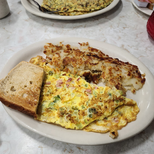 Western Omelet Breakfast Plate