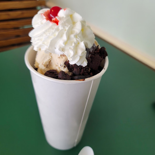 Large Brownie