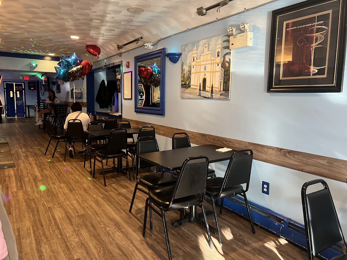 Honduras Bar and grill