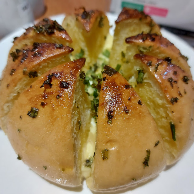 Garlic Cream Bun