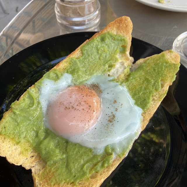 Telor Goyang