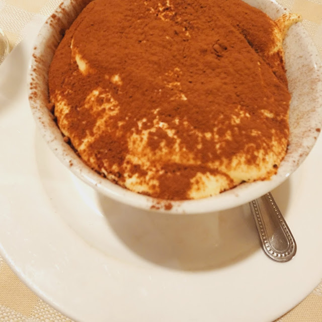 Tiramisu Cake