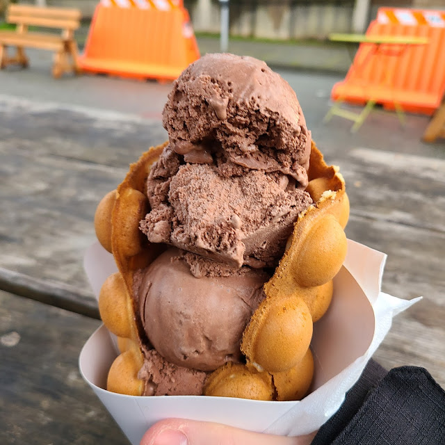 Bubble Waffle with Chocolate Ice Cream