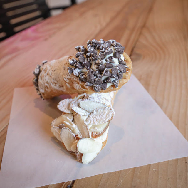 Cannoli's