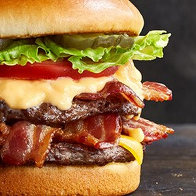 Mega Bacon Cheeseburger