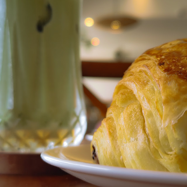 Croissant & Matcha