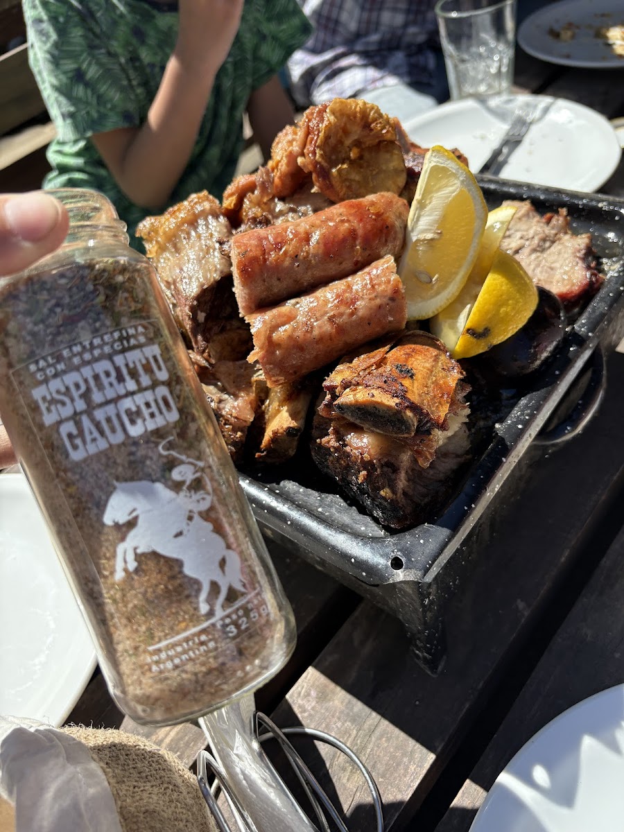 Humos parrilla. restó