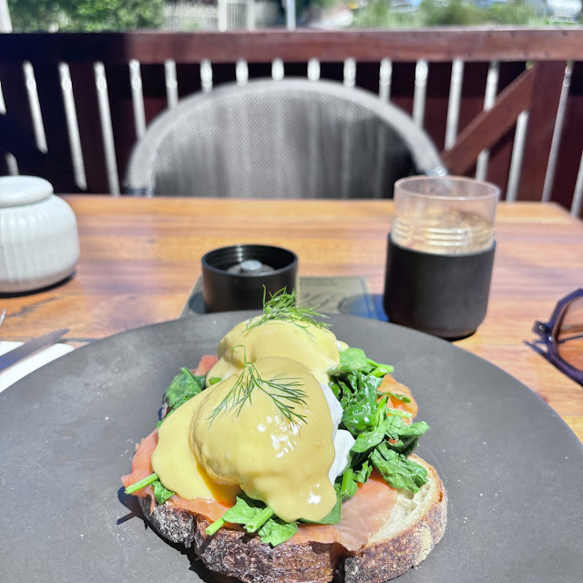 Eggs Benedict