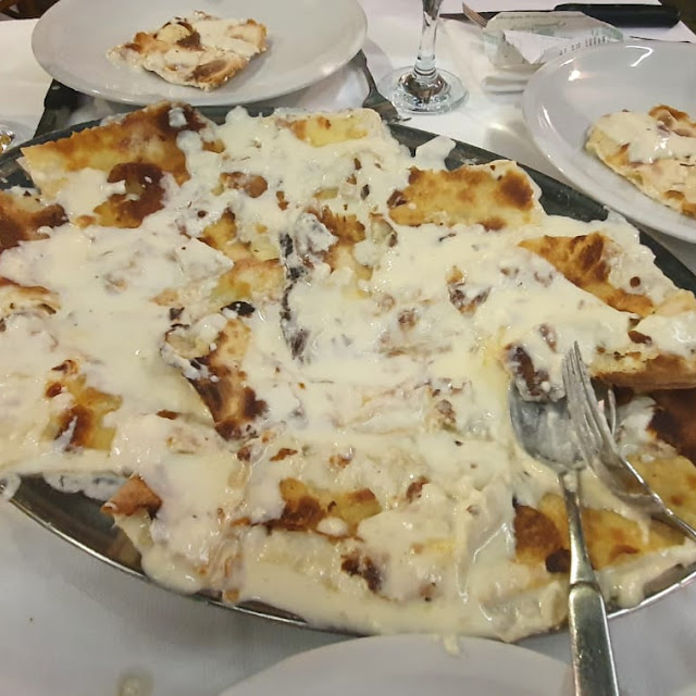 Focaccia Al Formaggio Tipo Recco