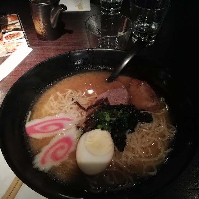 Ramen Con Brodo Di Frutti Di Mare