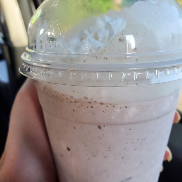 Shakes
