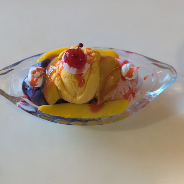 Peach-Mango Sundae