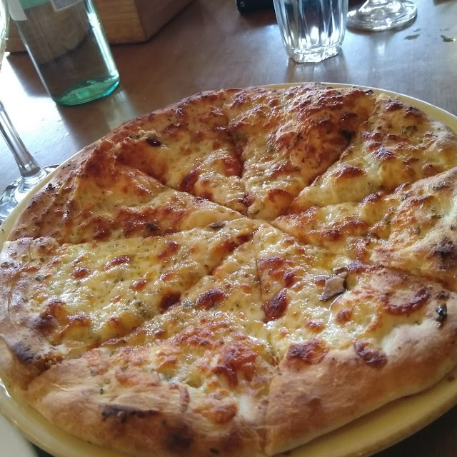 Garlic Cheese Pizza
