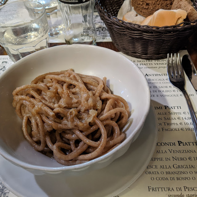 Thin Spaghetti Sardine Sauce with Onions
