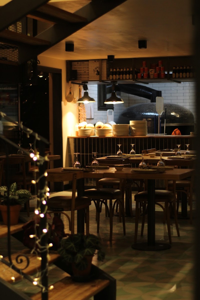 Il Gatto Nero Pizzeria Napoletana