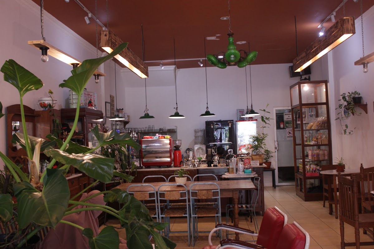 Imah Nini Coffee & Kitchen