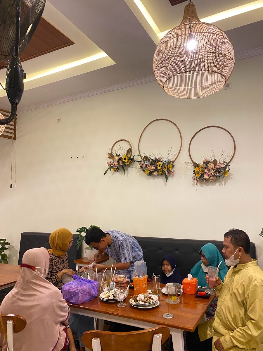 INGKANA Cafe & Resto