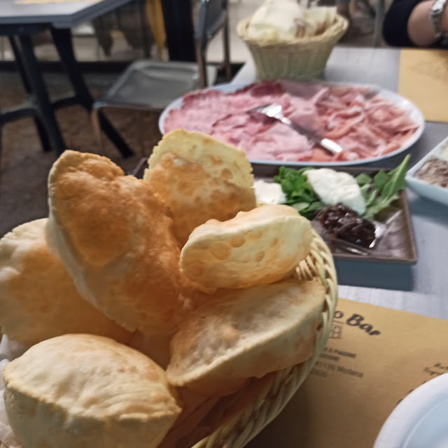 Gnocco Fritto E Salumi