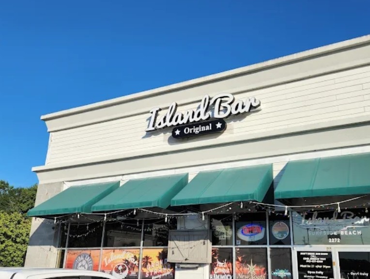 Island Bar & Grill