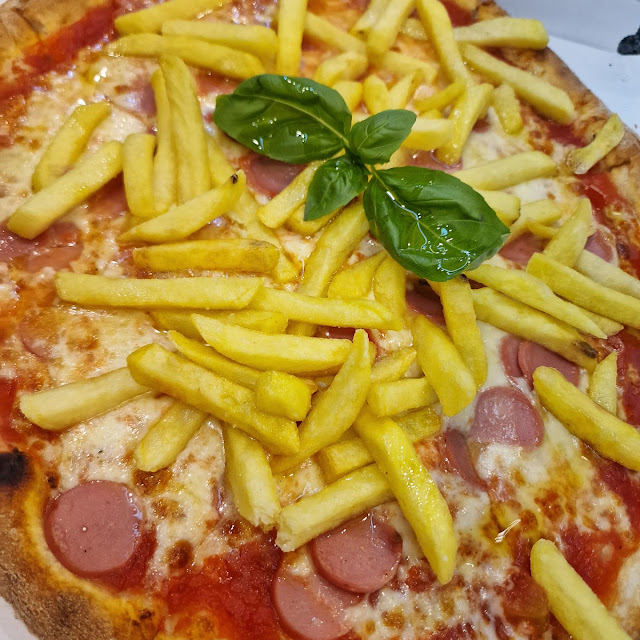 Pizza Würstel E Patate