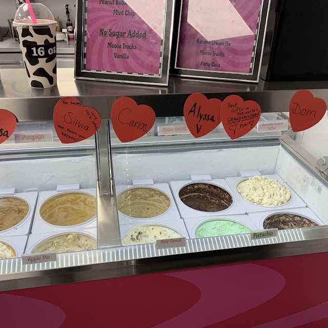 Ice Cream Vitrine