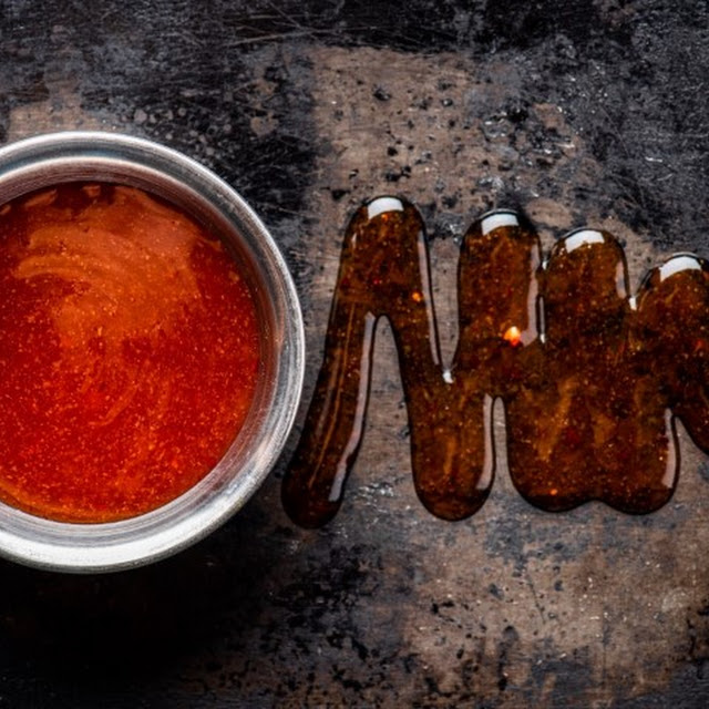 Honey Sriracha Sauce Medium