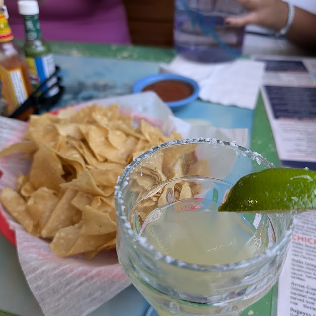 House Chips & Margherita