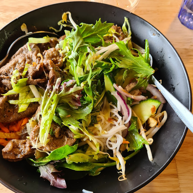 Pepper Beef Salad Noodle Bowl