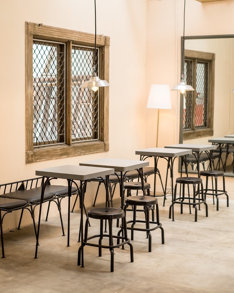 Janjian Coffee House Point