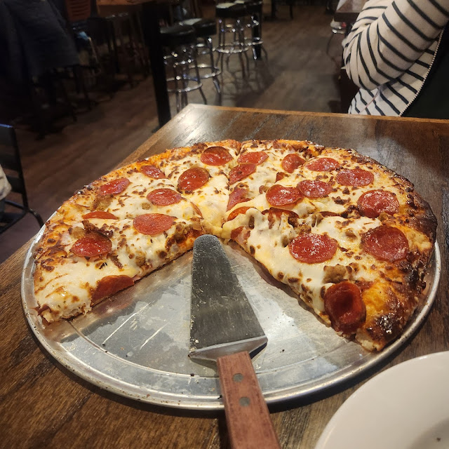 16 Carnivore Pizza