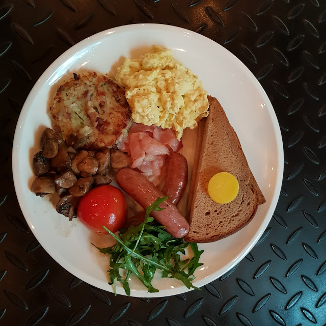 Everyday English Breakfast