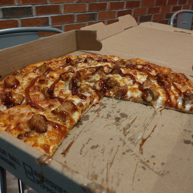 Halal BBQ Chicken Pizza