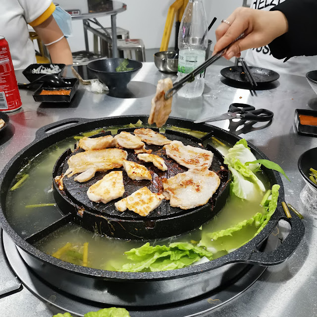 顶级猪肉片 鸡肉片 蔬菜拼盘 白饭