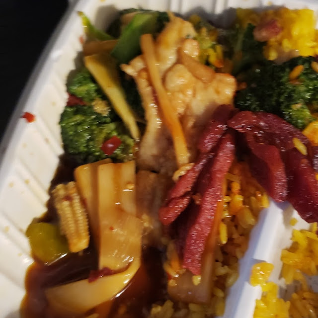 Sezuan Chicken Lo Mein