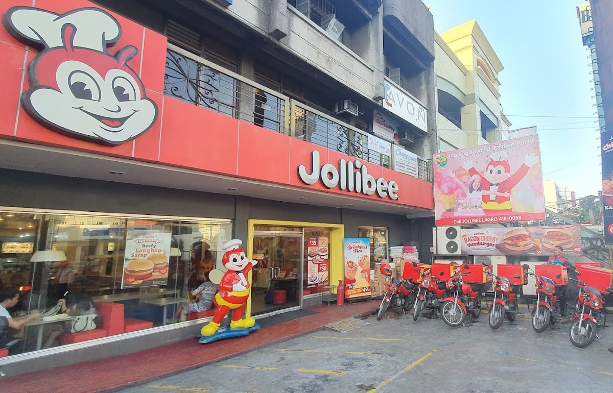 Jollibee Lagro - Quirino Highway