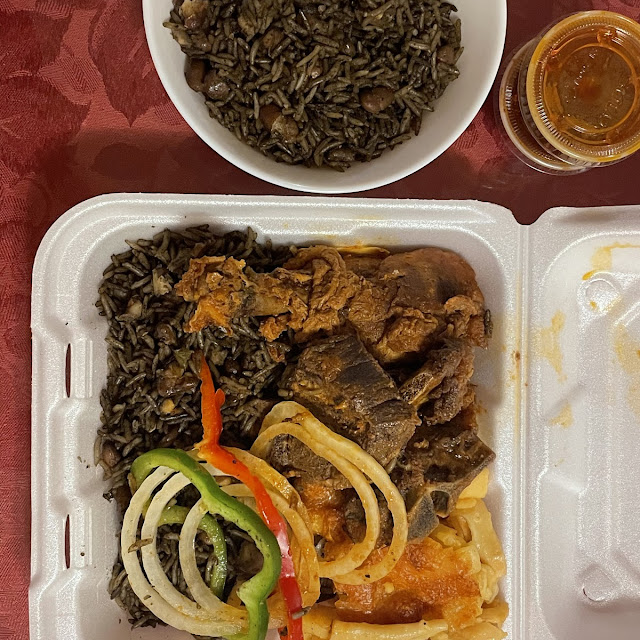 Fried Chicken Platter with Rice & Beans and Macaroni & Cheese