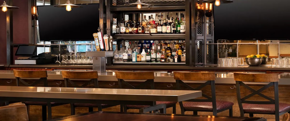 Julia Street Bar & Grill