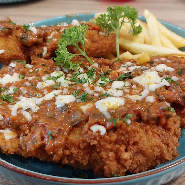 Chicken Parmigiana