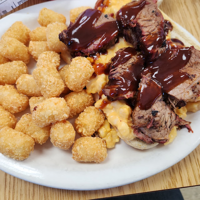 Brisket Mac and Cheese Sandwich