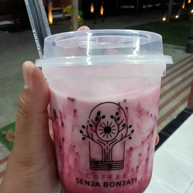 Red Velvet Latte