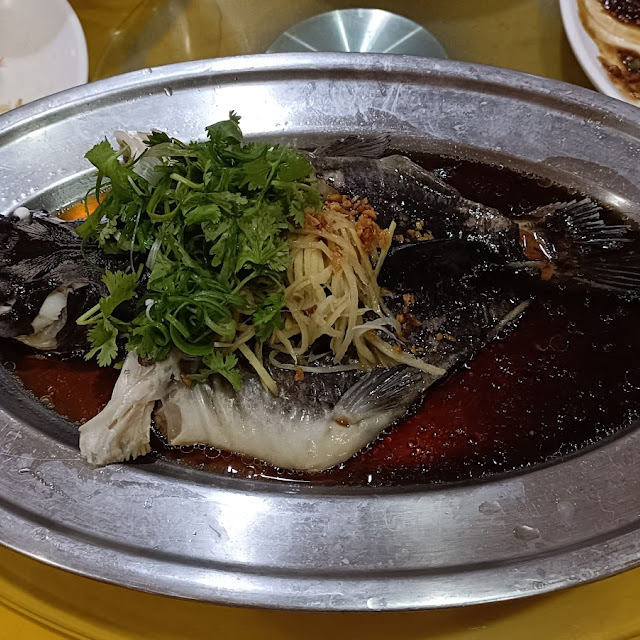 Steamed Silver Pomfret with Garlic & Chili PADI