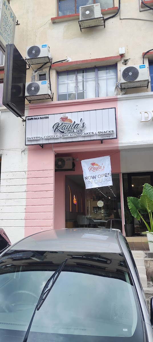 Kayla's Cafe