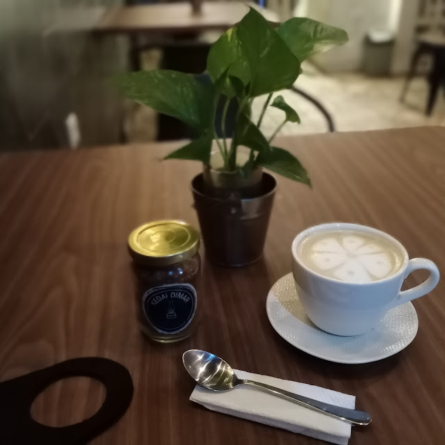Cafe Au Lait