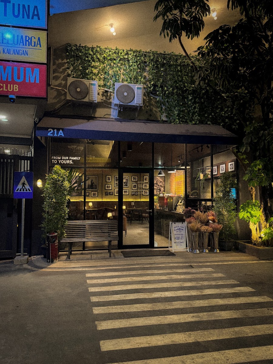 Kedai Kopi Keluarga Puri
