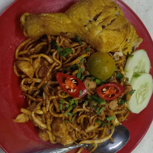 Mee Goeng Mamak Ayam Goreng