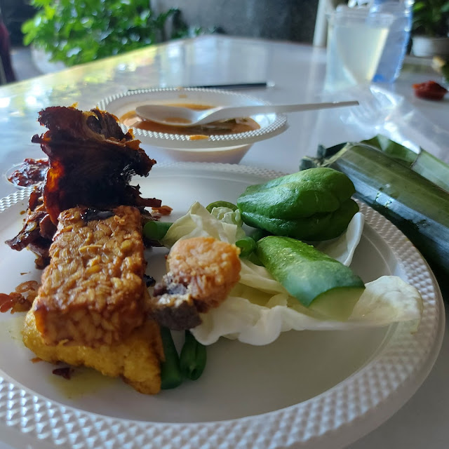 Nasi Timbel Ayam Bakar