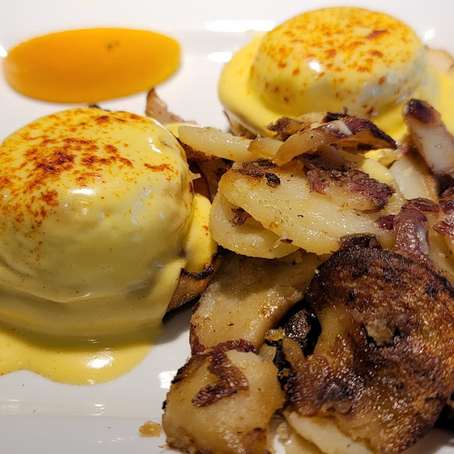 Eggs Benedict