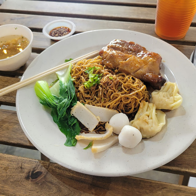 Wantan Mee Kicap Dumpling Sup Special